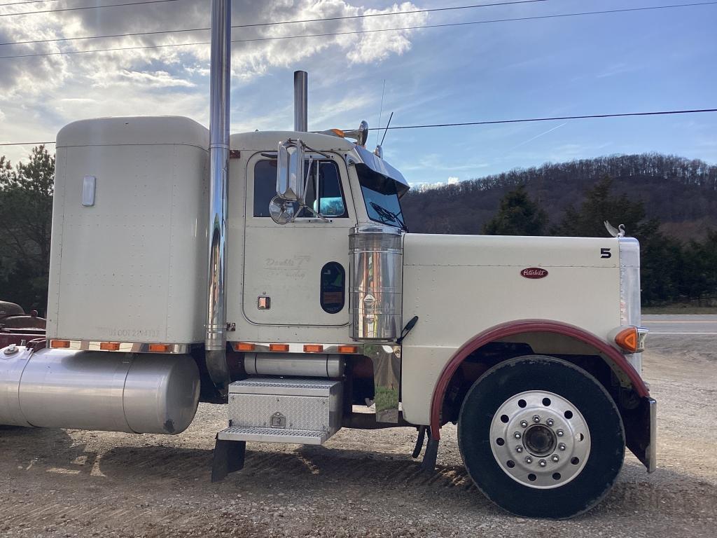 1990 PETERBILT 379 EXT HOOD SLEEPER TRACTOR