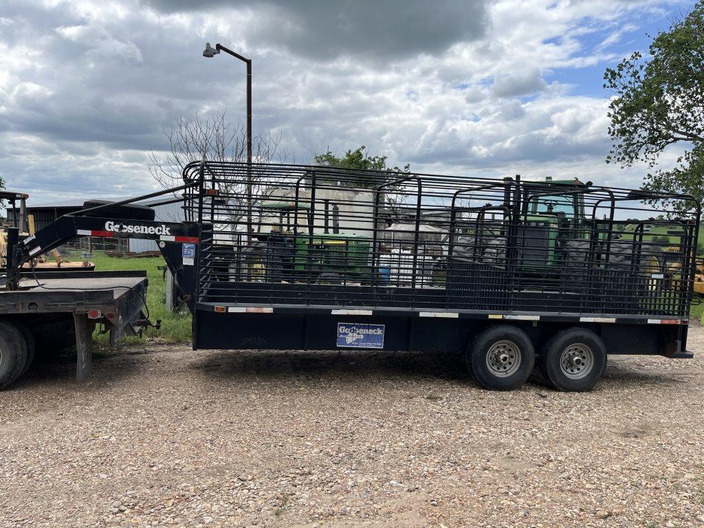 2006 Gooseneck 20' x 6'8" Livestock Trailer