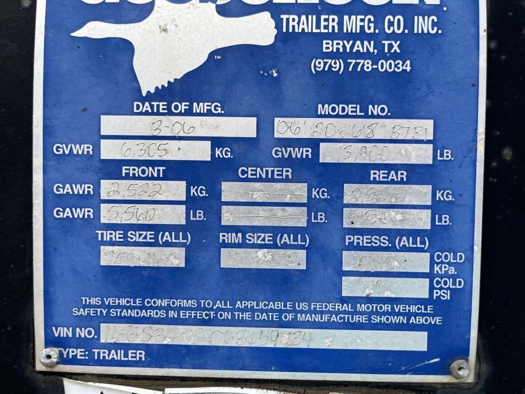 2006 Gooseneck 20' x 6'8" Livestock Trailer