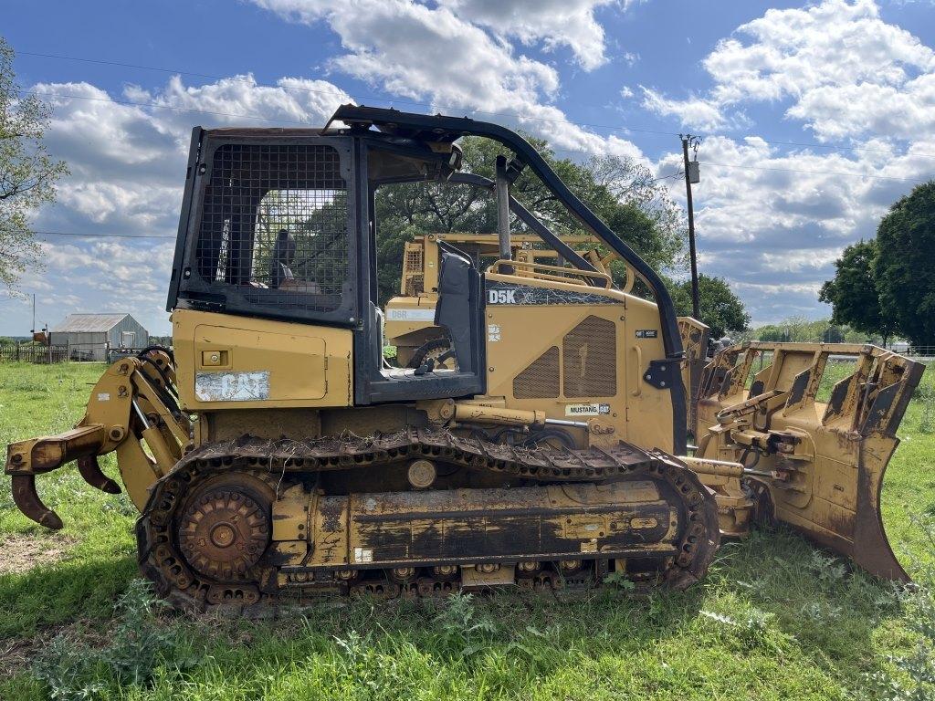 CAT D5K XL Dozer