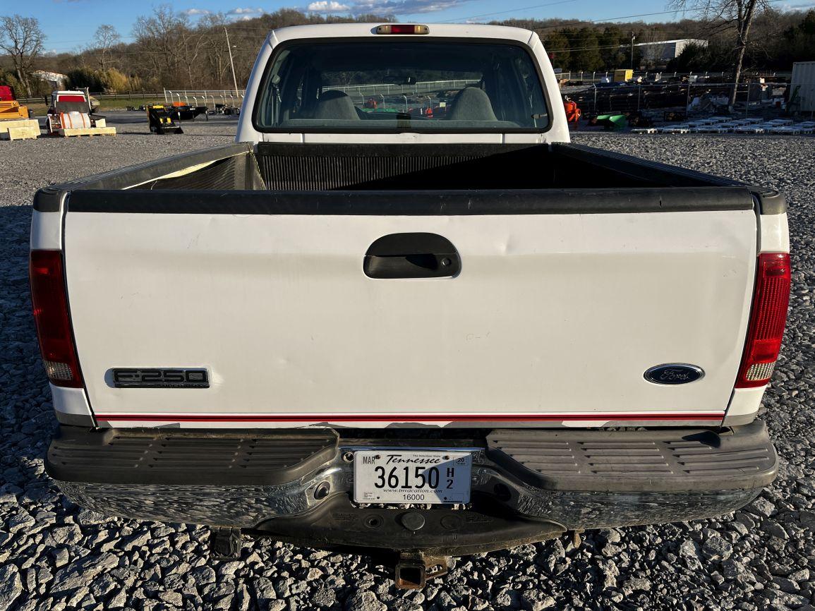 2005 FORD F-250 PICKUP TRUCK