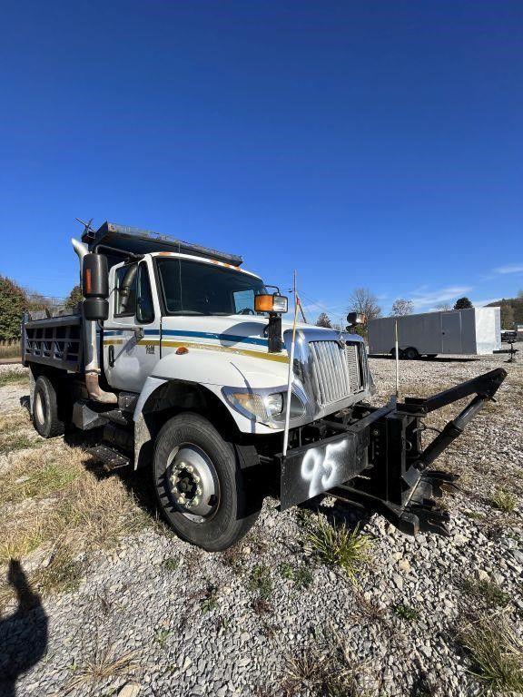 2005 International Workstar 7400