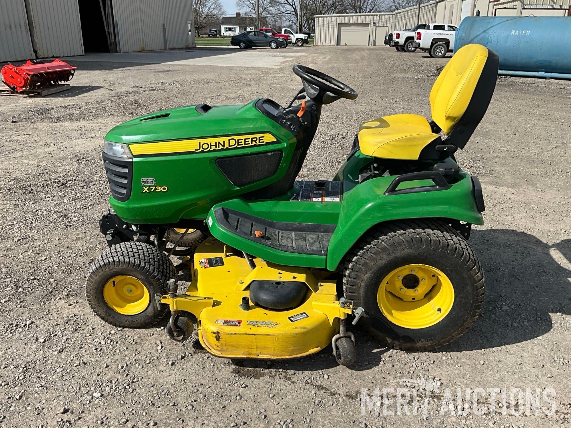 2015 John Deere X730