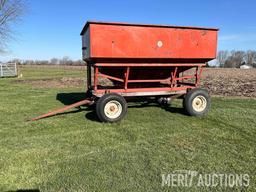 Killbros 200bu. gravity wagon & gear