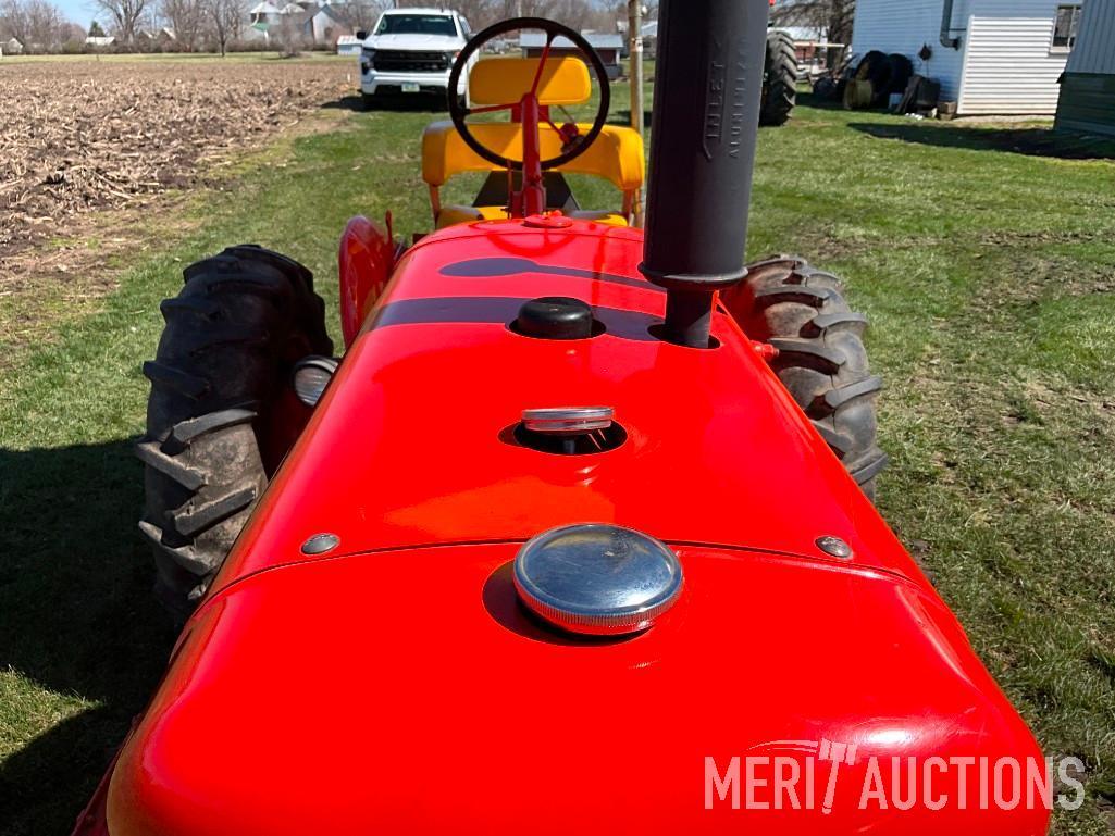 Allis Chalmers C gas tractor