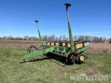 John Deere 7000 6 row 30in. planter