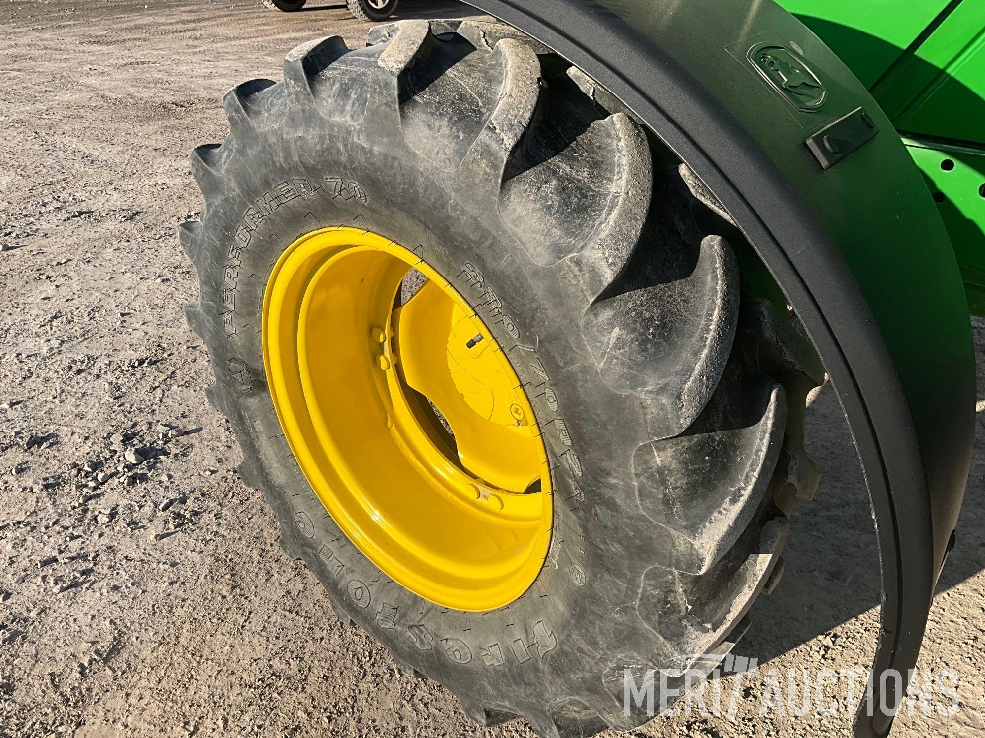 2019 John Deere 6120M