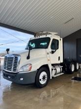 2017 FREIGHTLINER CASCADIA 125 DD13 12 SPEED AUTO LOW MILES 3AKJGEDV7HSHZ1558