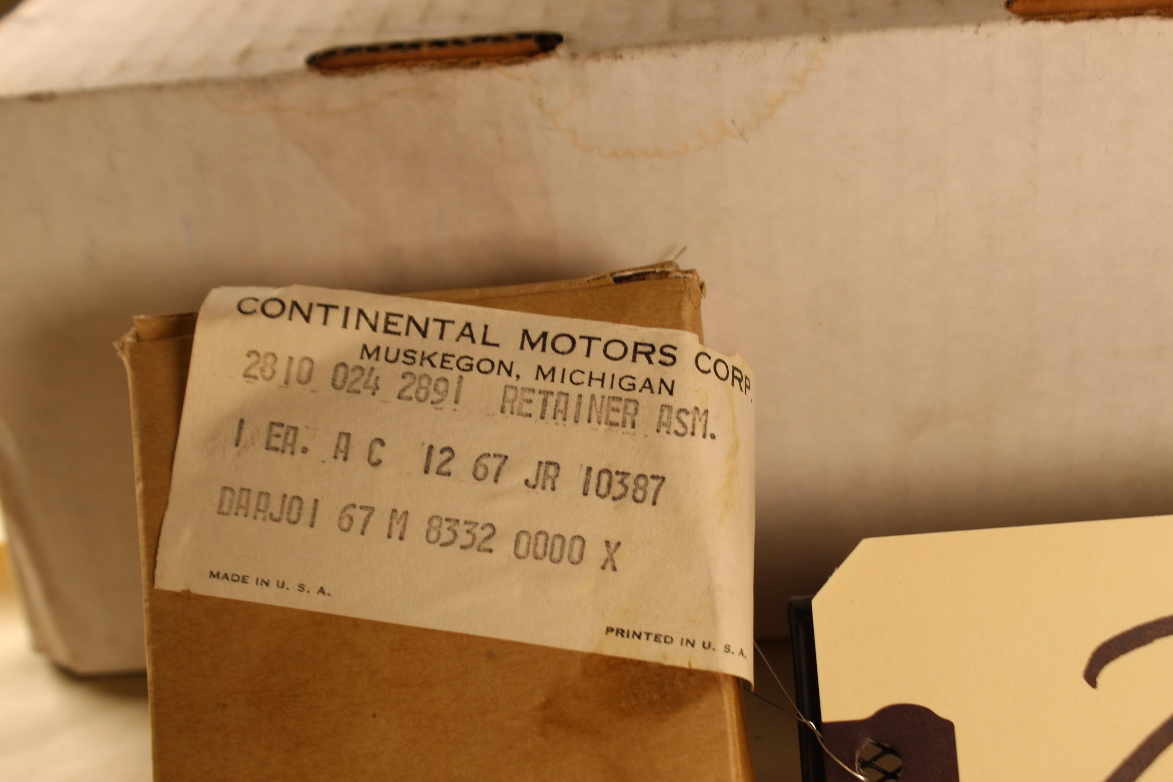 Continental Motors Cap and Retainer ASM 2810 024 2891