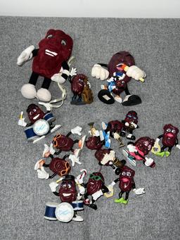 RARE  VINTAGE CALIFORNIA RAISIN SIGER TOY FIGURE COLLECTION LOT