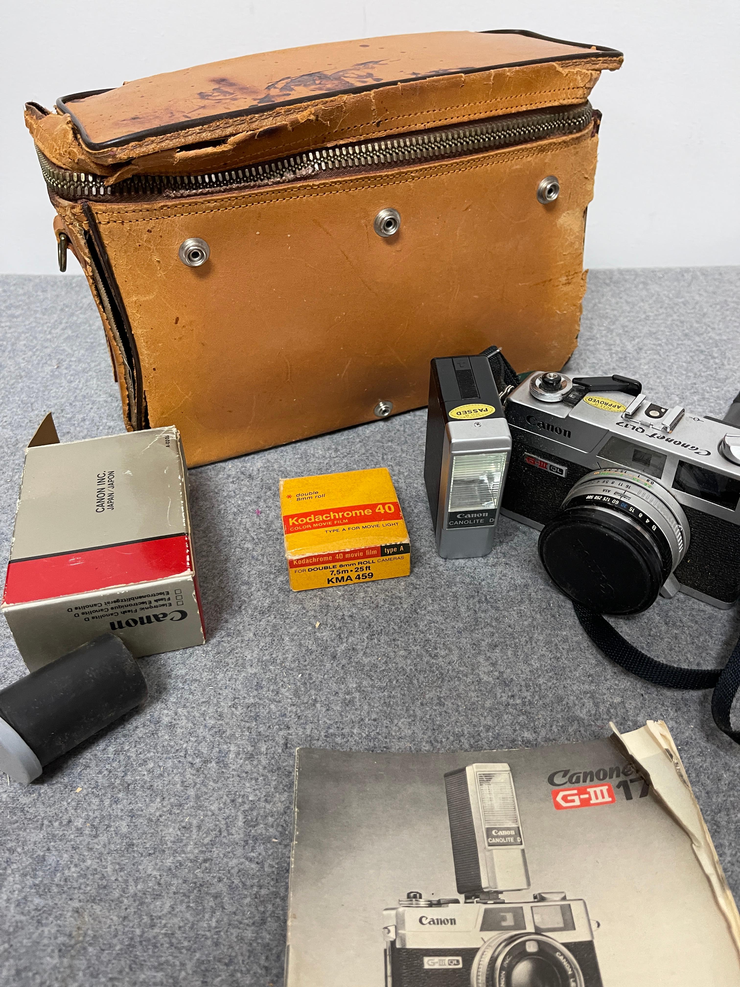 Vintage Canon Canonet GL17 with Manual and Leather Case