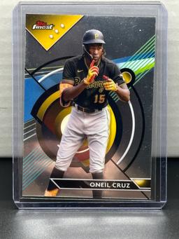 Oneil Cruz 2023 Topps Finest #9