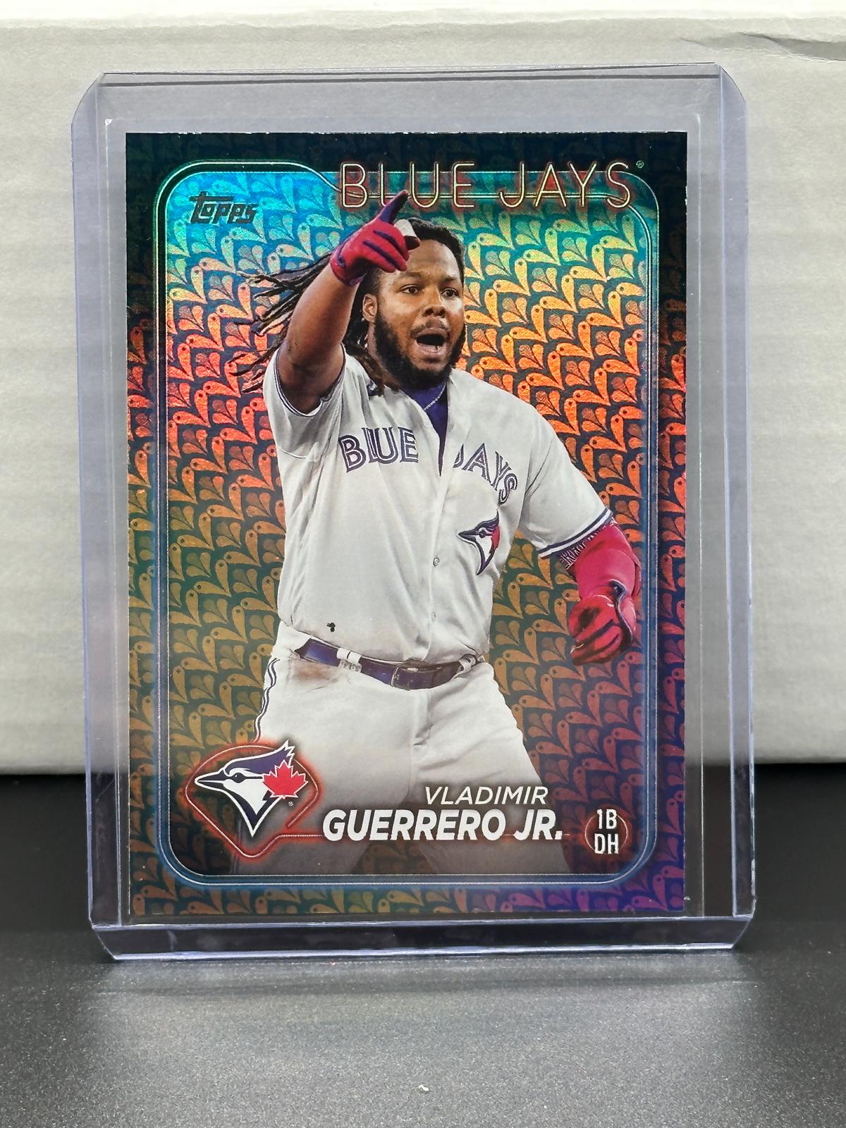 Vladimir Guerrero Jr. 2024 Topps Holiday Parallel #330