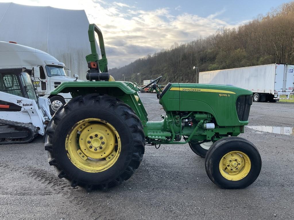 John Deere 5055D Farm Tractor