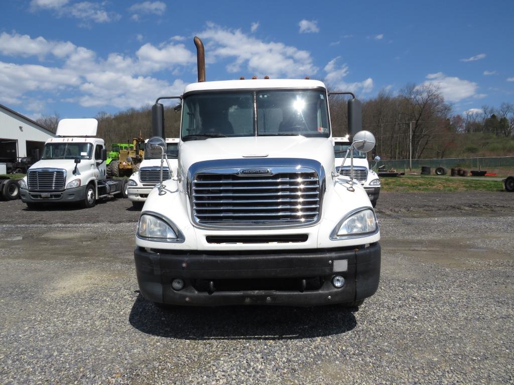 2007 Freightliner Columbia