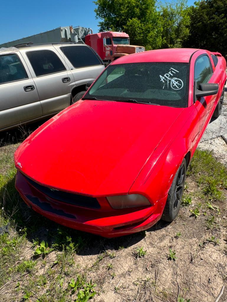 2005 FORD MUSTANG