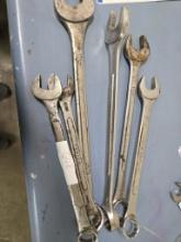6 large wrenches, boxed on one end