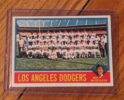 1976 Topps MLB # 46 Los Angeles Dodgers