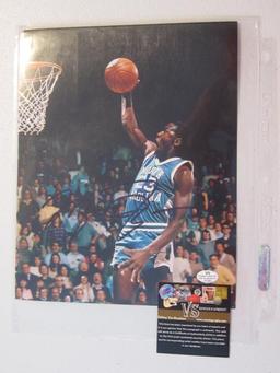 MICHAEL JORDAN SIGNED 8X10 PHOTO WITH COA