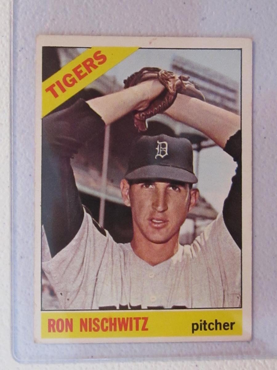 1966 TOPPS RON NISCHWITZ NO.38 VINTAGE