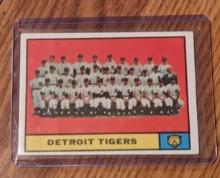 Detroit Tigers 1961 Topps Team Card #51