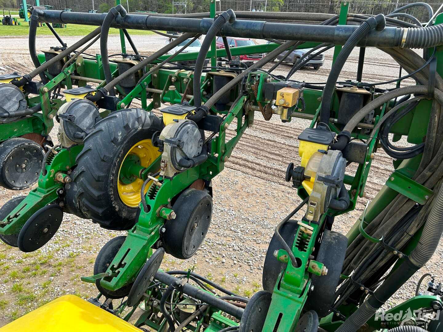 JOHN DEERE 1720 PLANTER