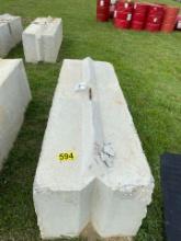 Heavy duty concrete barrier 6ftx2ftx3ft