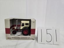 Ertl IH 1468  1/32 scale #14942 box is good