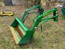 JOHN DEERE 200CX LOADER ATTACHMENT