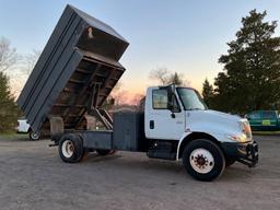 2006 INTERNATIONAL 4300 CHIP TRUCK