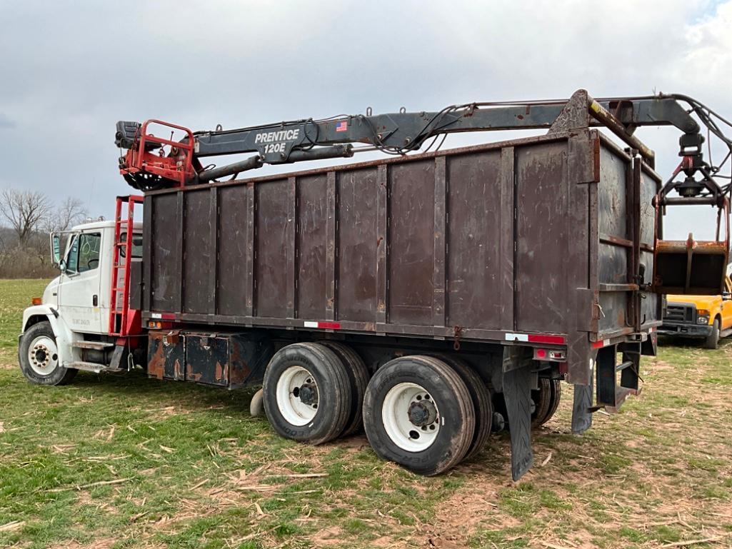 2001 FREIGHTLINER FL80 TANDEM AXLE GRAPPLE TRUCK