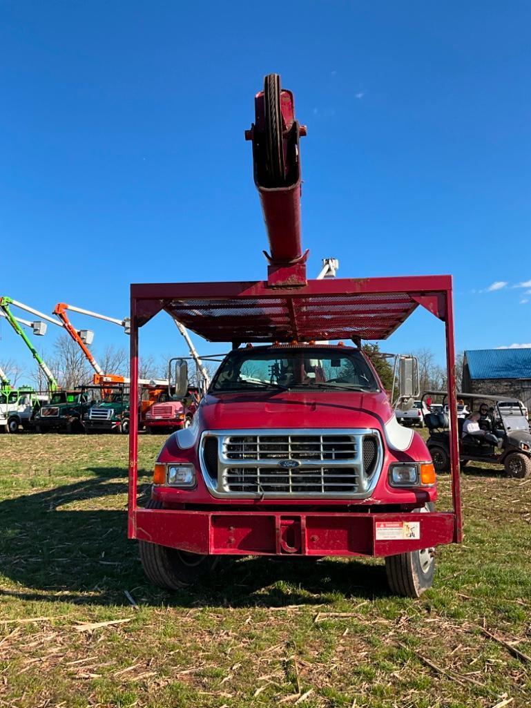 2000 FORD F750 REAR MOUNT BUCKET TRUCK