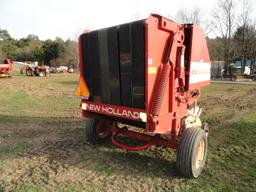 New Holland 630 round baler