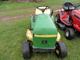 John Deere 111 lawn tractor