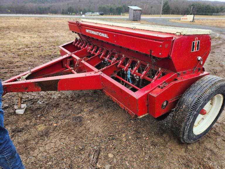 International 510 Grain Drill