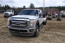 2011 Ford F350 Lariat 4 WD diesel pick-up truck