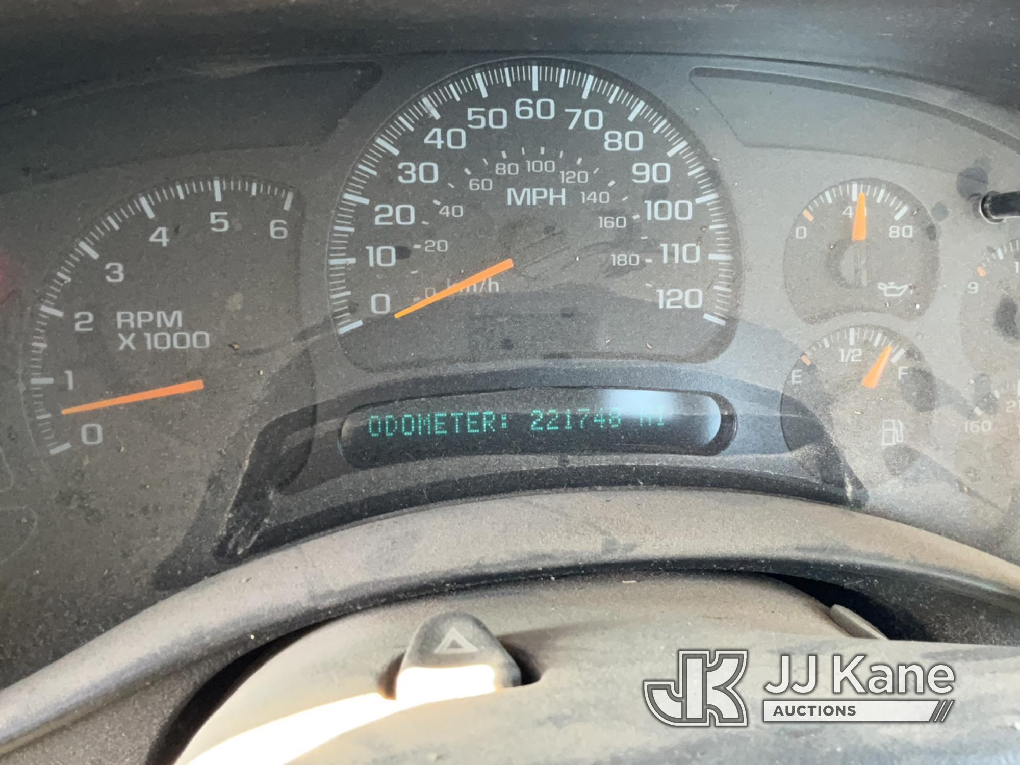 (Joplin, MO) 2005 Chevrolet Silverado 1500 Pickup Truck Runs & Moves) (Rust/Body Damage) (Flat Tires