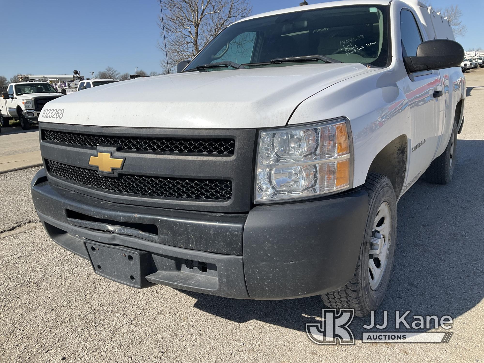 (Kansas City, MO) 2012 Chevrolet Silverado 1500 Pickup Truck Runs & Moves) (Has Front End Issues, Ha