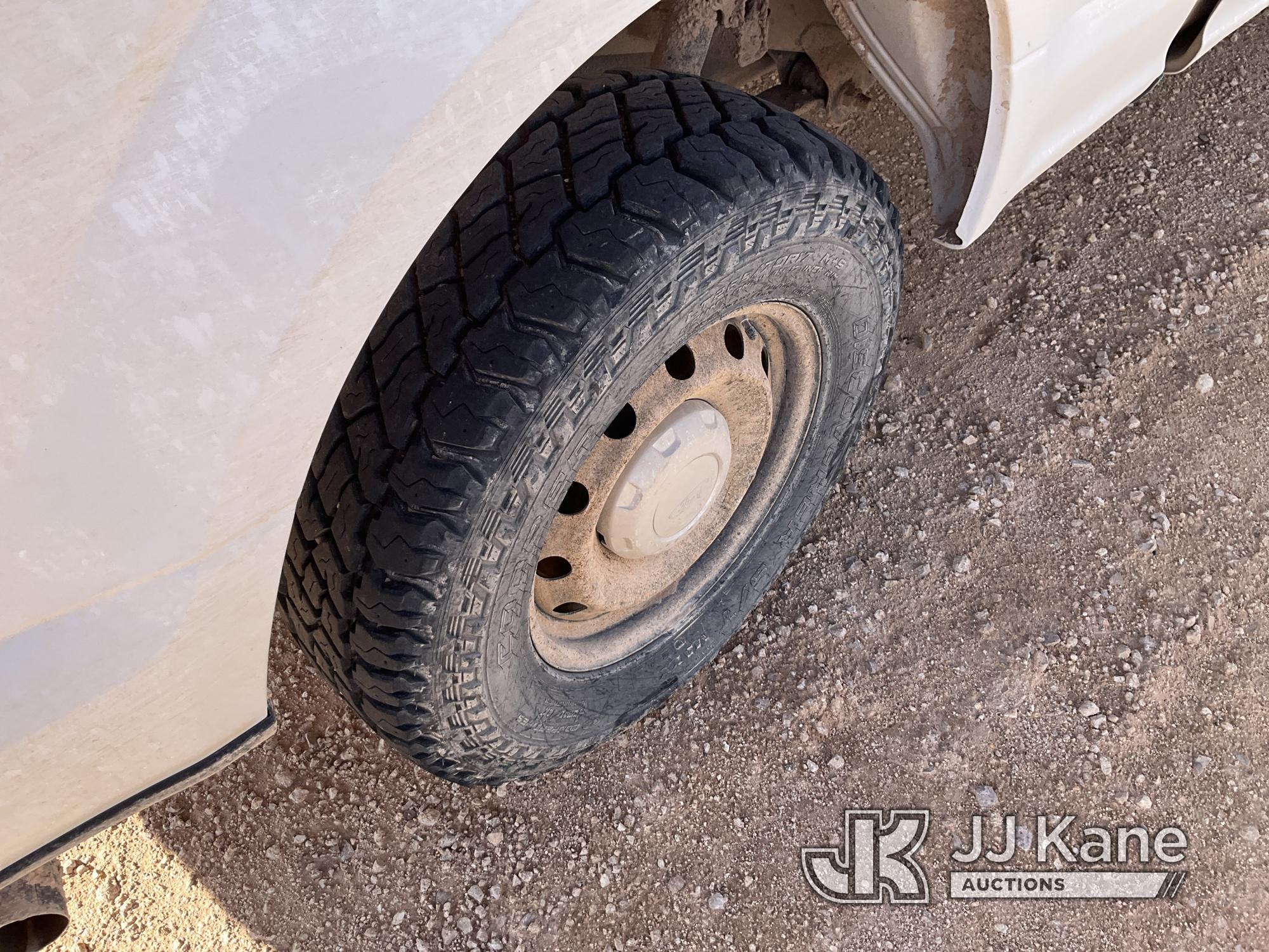 (Midland, TX) 2018 Ford F150 4x4 Extended-Cab Pickup Truck Runs & Moves) (Jump to start, hail damage