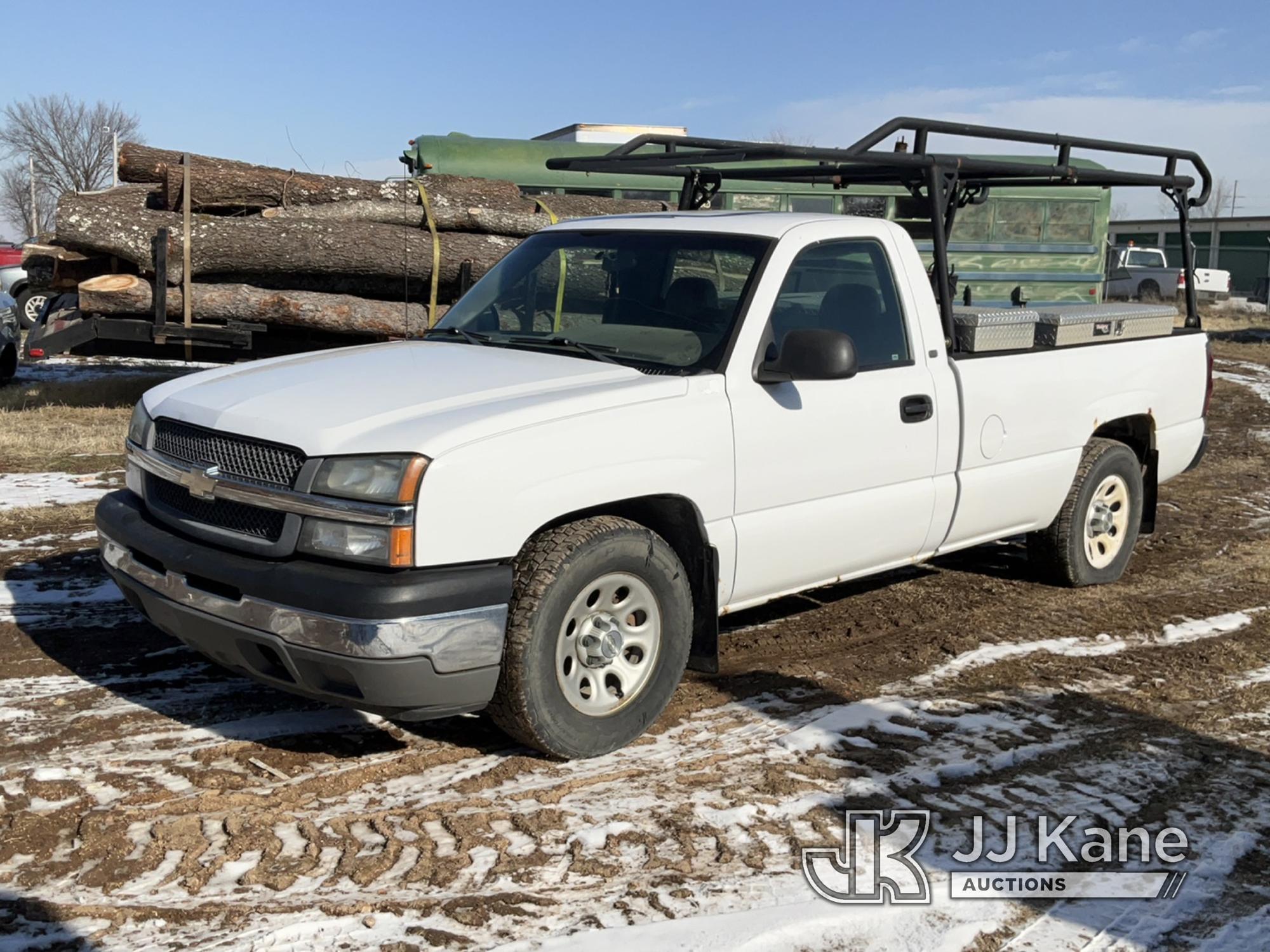 (Joplin, MO) 2005 Chevrolet Silverado 1500 Pickup Truck Runs & Moves) (Rust/Body Damage) (Flat Tires