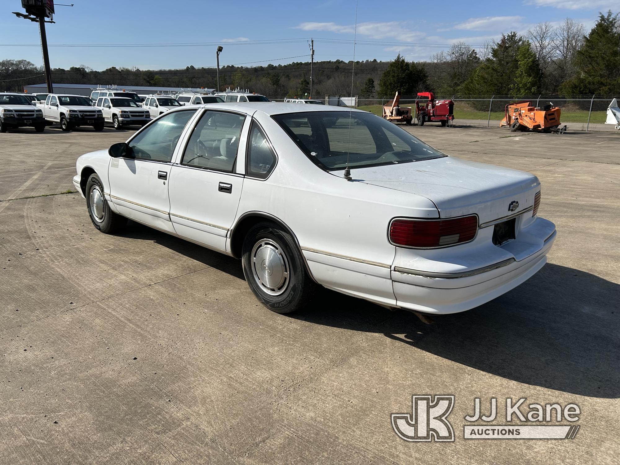 (Conway, AR) 1995 Chevrolet Caprice 4-Door Sedan Runs & Moves. Jump To Start. Bad Fuel Pump