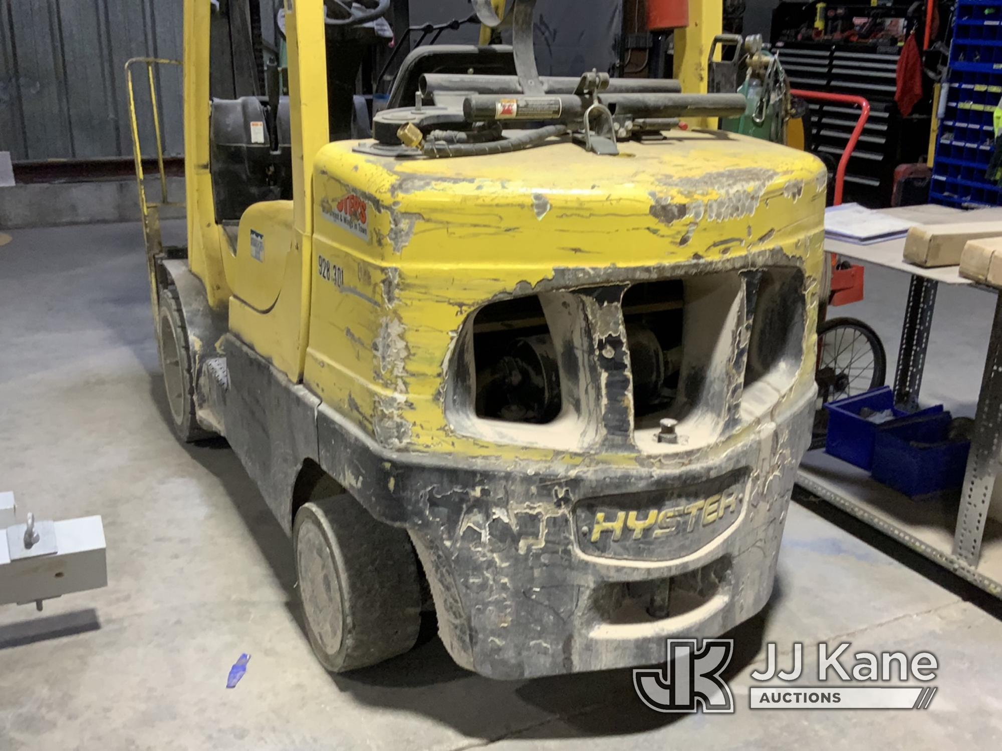 (Neosho, MO) 2006 Hyster S80FT Cushion Tired Forklift Not Running, Condition Unknown, Broken Starter