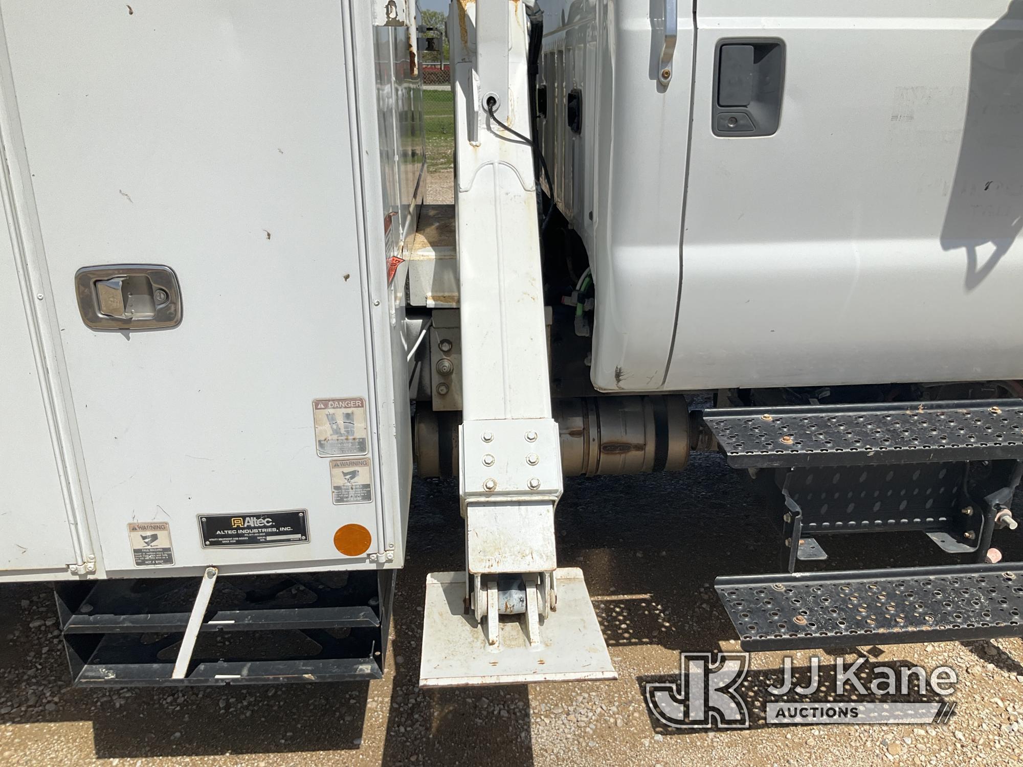 (Waxahachie, TX) Altec DC47-TR, Digger Derrick rear mounted on 2015 Ford F750 Flatbed/Utility Truck