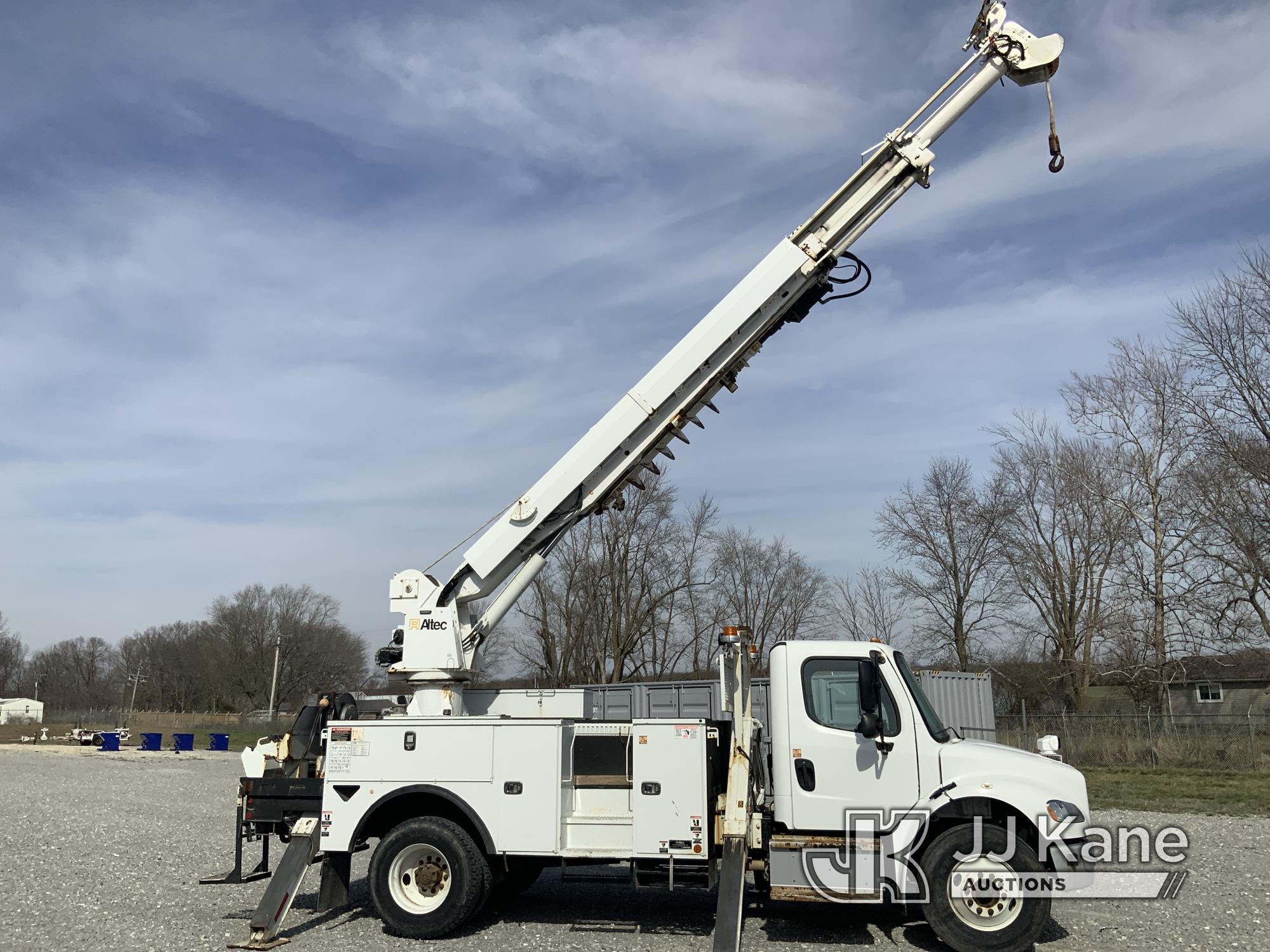 (Hawk Point, MO) Altec DM47B-TR, Digger Derrick rear mounted on 2017 Freightliner M2 106 Utility Tru