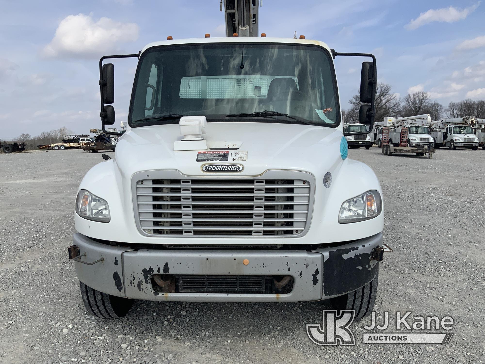 (Hawk Point, MO) Altec DM47B-TR, Digger Derrick rear mounted on 2017 Freightliner M2106 Utility Truc