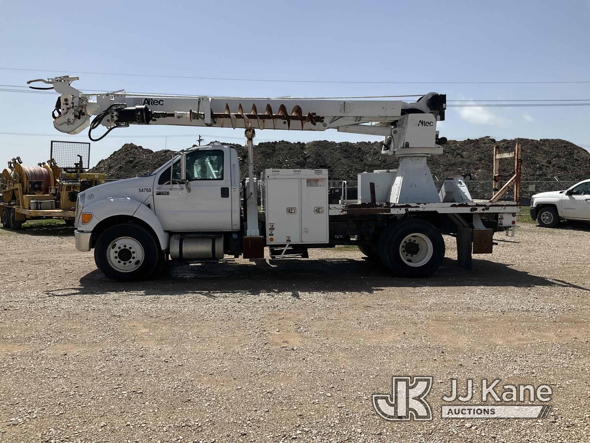 (Waxahachie, TX) Altec DC47-TR, Digger Derrick rear mounted on 2015 Ford F750 Flatbed/Utility Truck