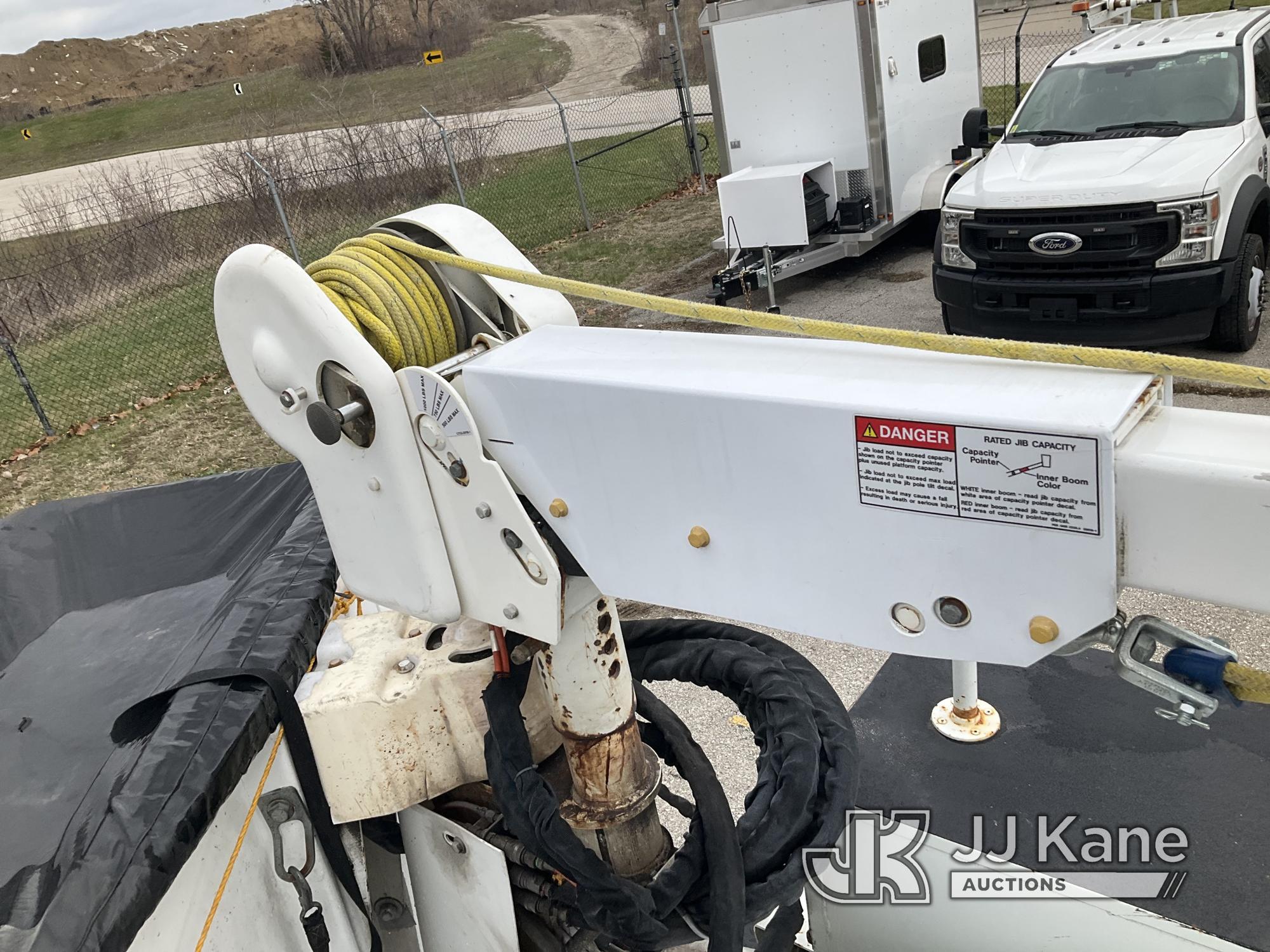 (Kansas City, MO) Versalift VST6000I0, Articulating & Telescopic Material Handling Bucket Truck moun