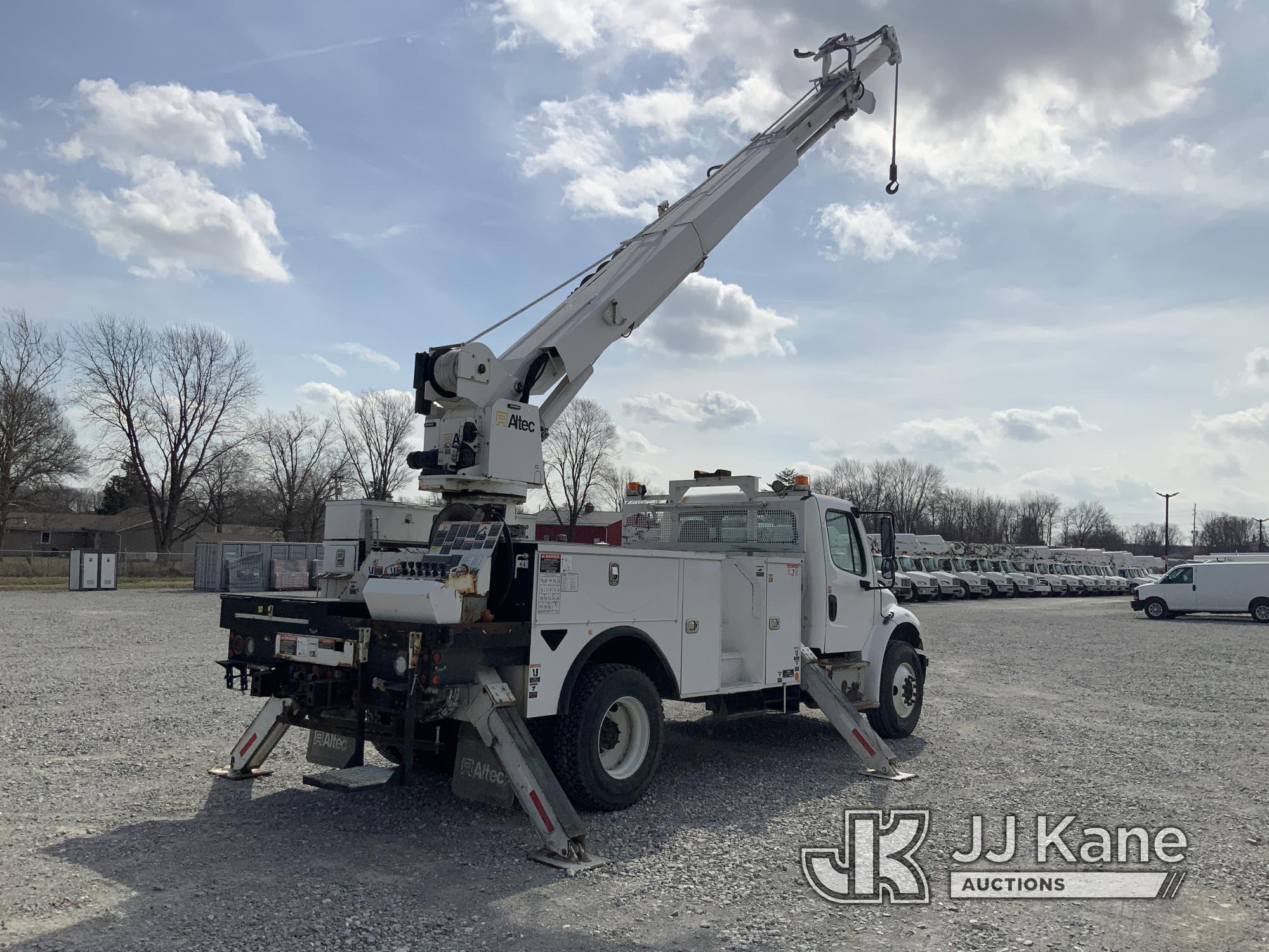 (Hawk Point, MO) Altec DM47B-TR, Digger Derrick rear mounted on 2017 Freightliner M2106 Utility Truc