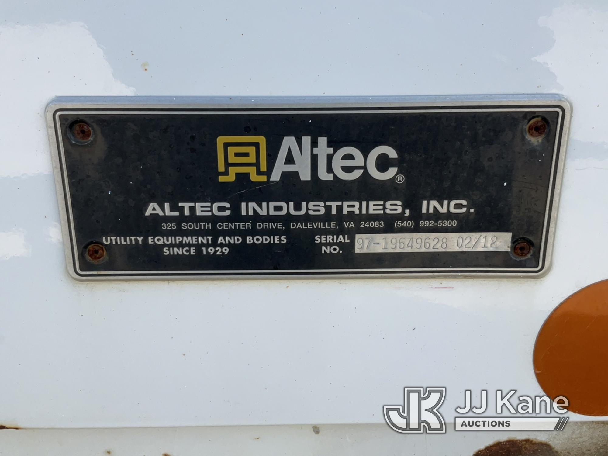 (Des Moines, IA) Altec D4065A-TR, Digger Derrick rear mounted on 2012 International 7400 6x6 Flatbed