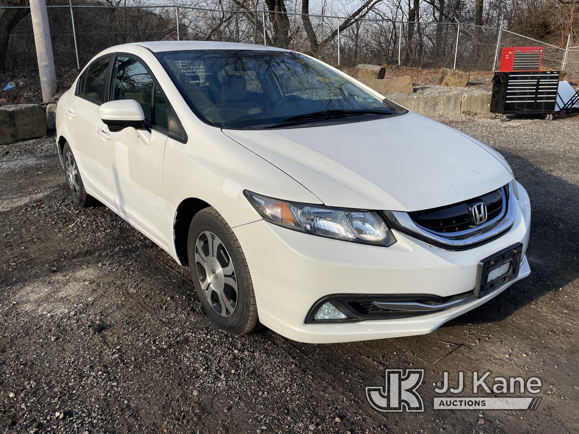 (Plymouth Meeting, PA) 2014 Honda Civic Hybrid 4-Door Sedan Runs & Moves, Body & Rust Damage